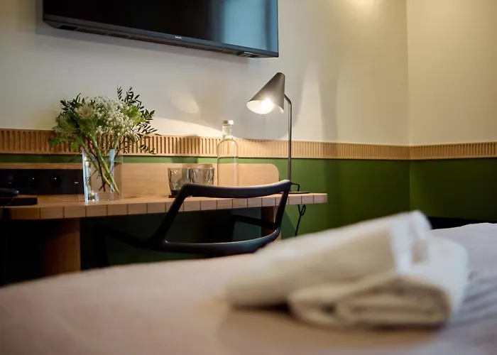 6 Vh Hotell Paris