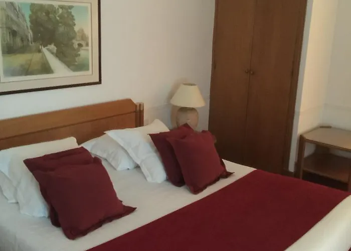6 Vh Hotell 4*
