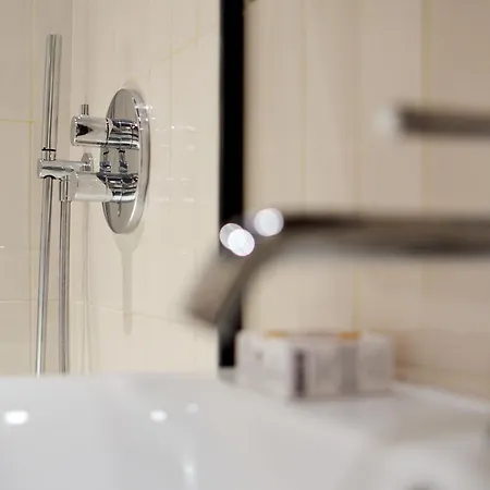 ホテル 6 Vh パリ