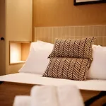 Hotel 6 Vh Paris